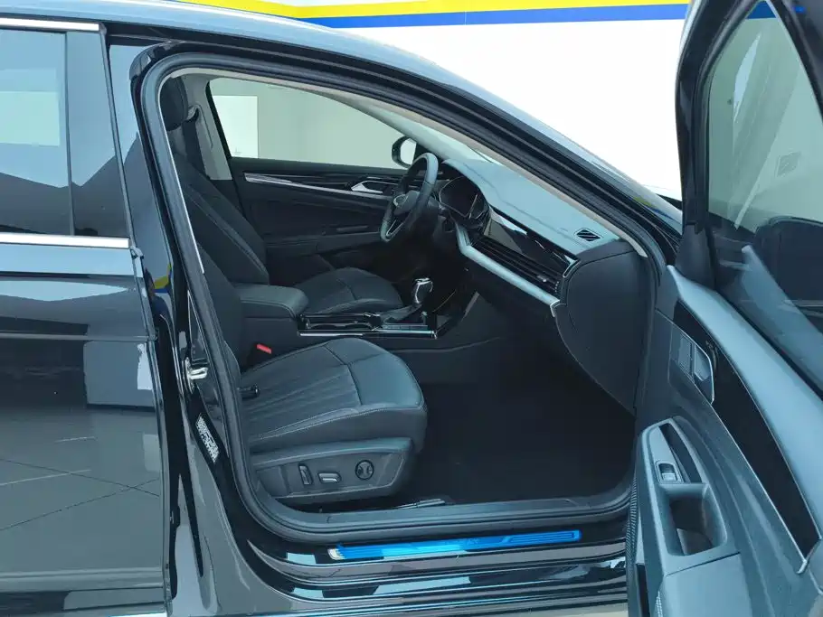 Volkswagen Passat — миниатюра 8