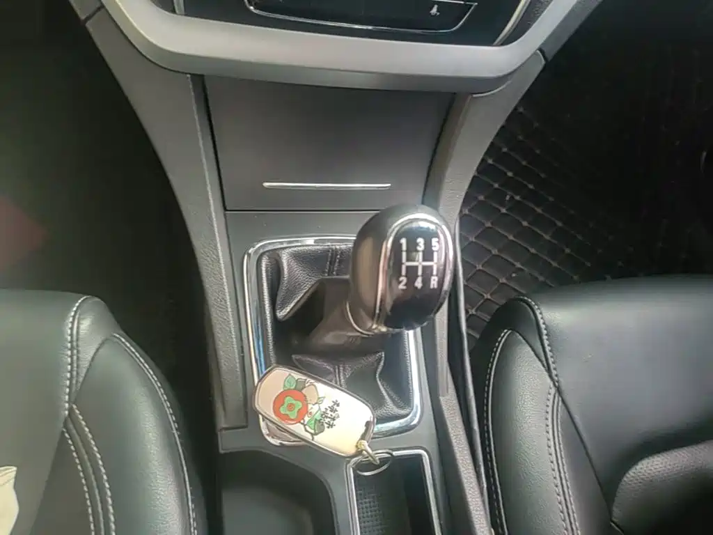 Geely Emgrand — миниатюра 14