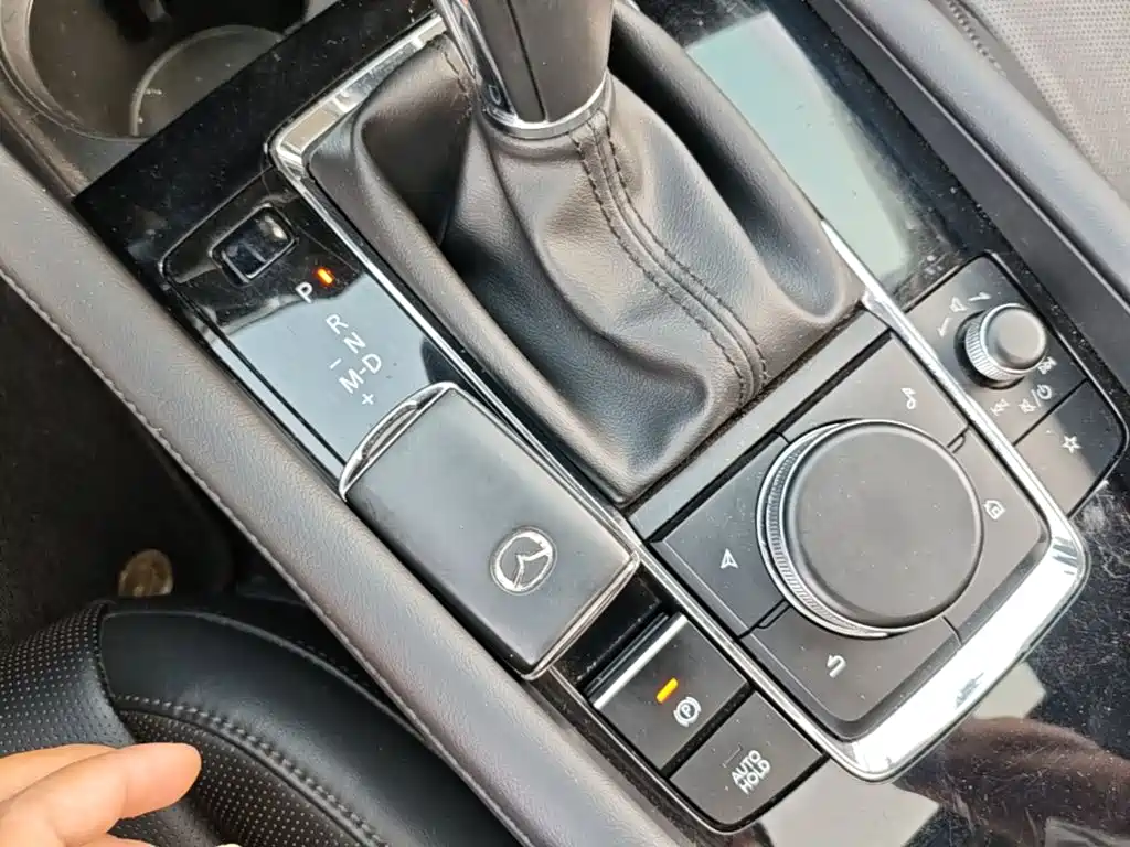 Mazda 3 Axela — миниатюра 9