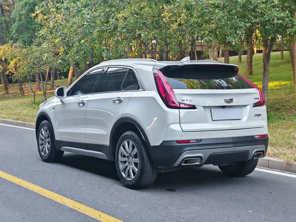 Cadillac XT4 — миниатюра 6