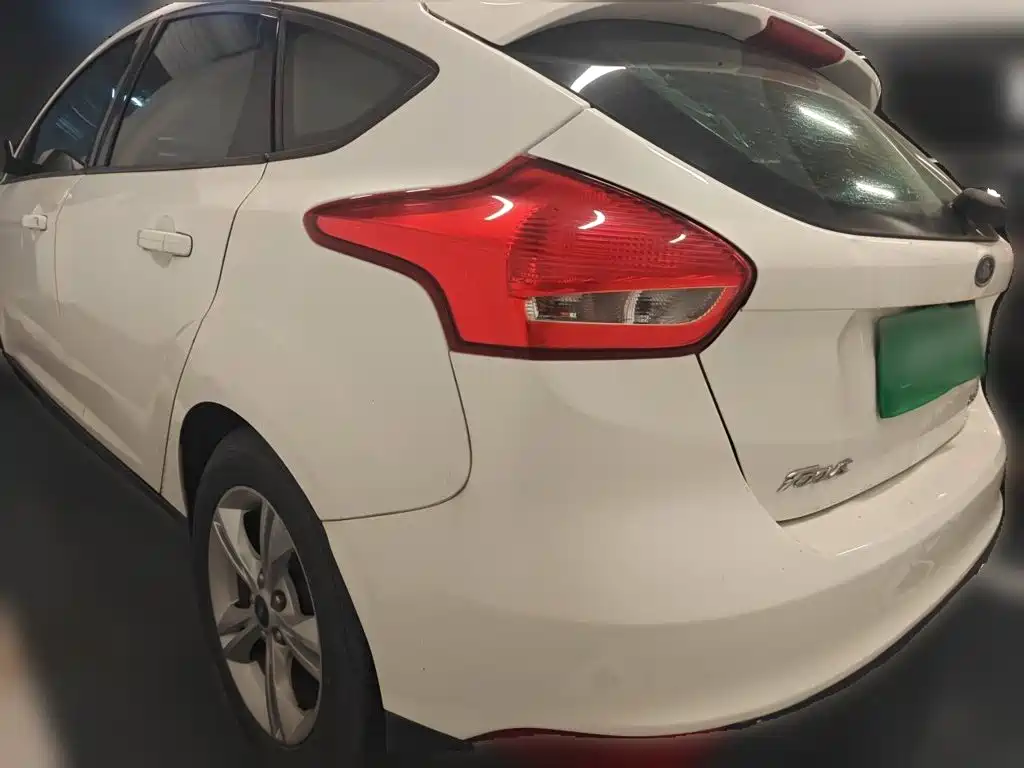 Ford Focus — миниатюра 5