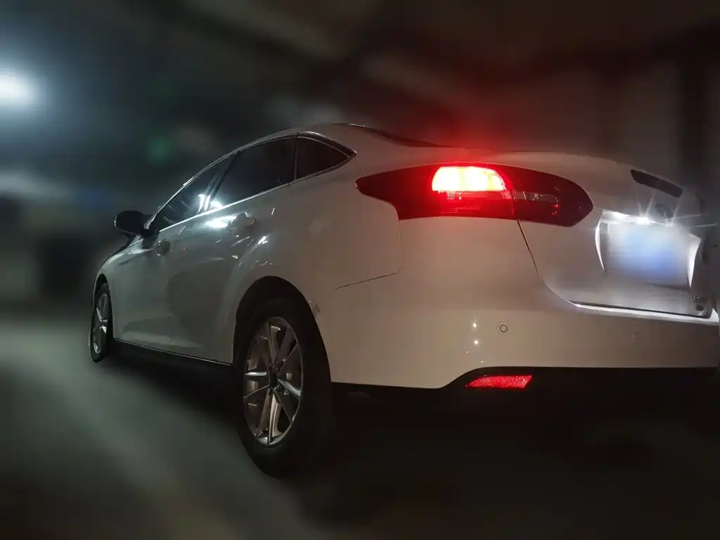 Ford Focus — миниатюра 4