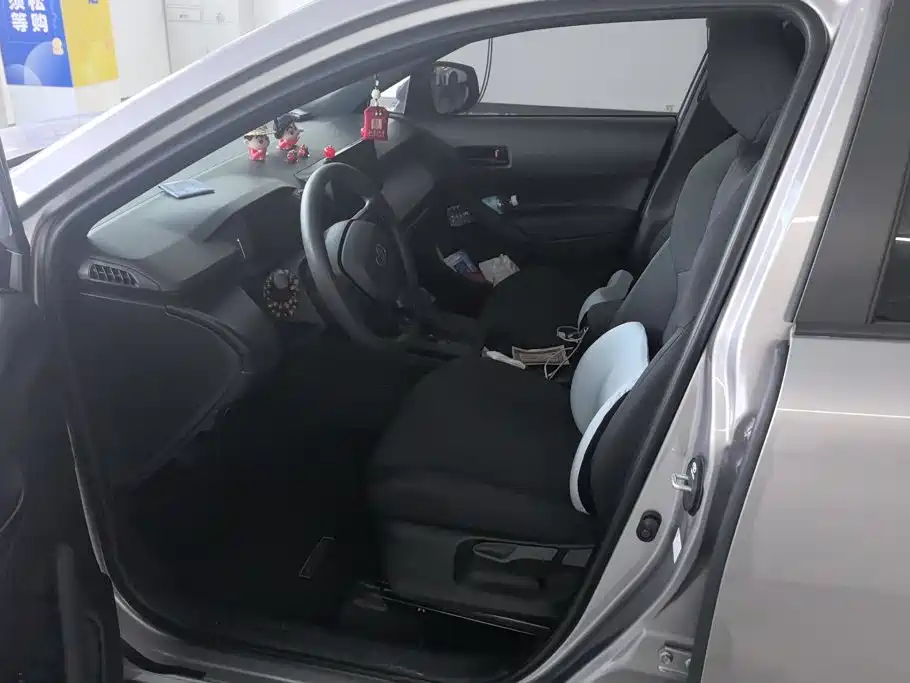 Toyota Corolla Cross — миниатюра 9