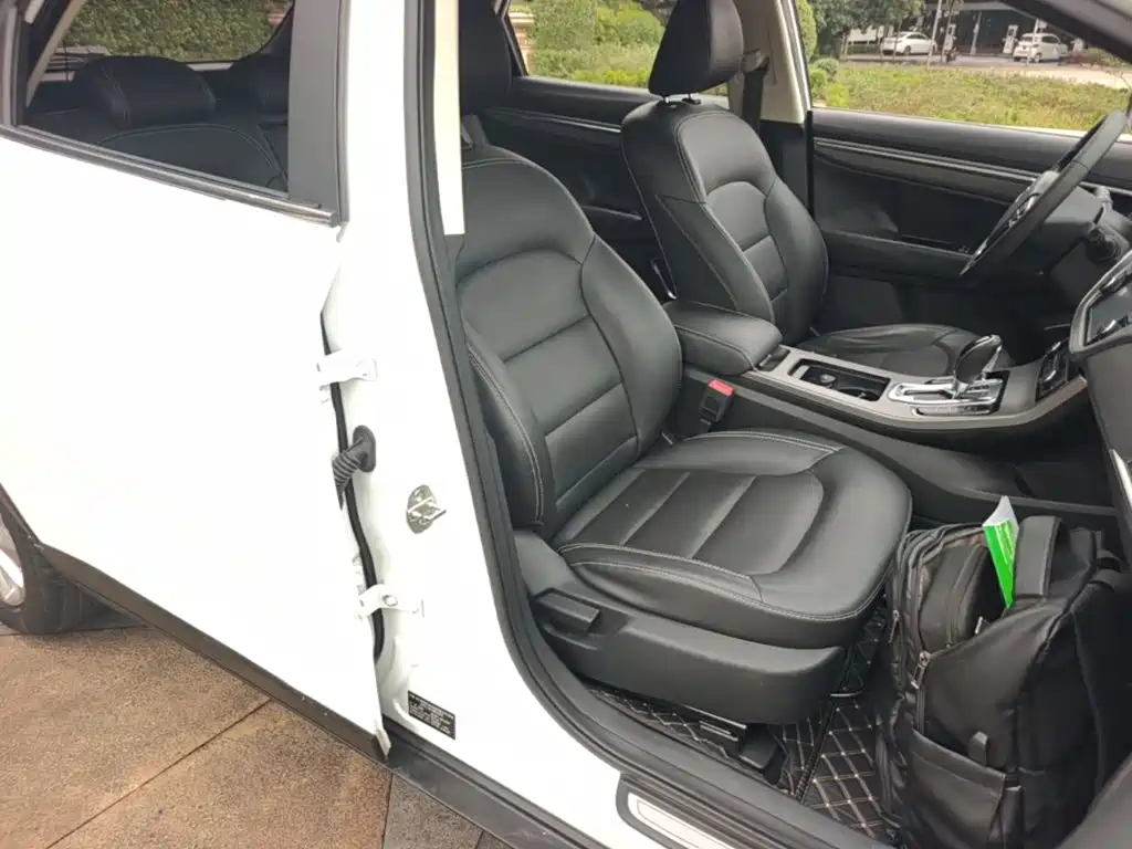 Geely Emgrand GS — миниатюра 25