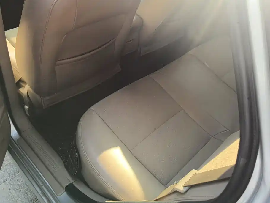 Buick Excelle — миниатюра 11