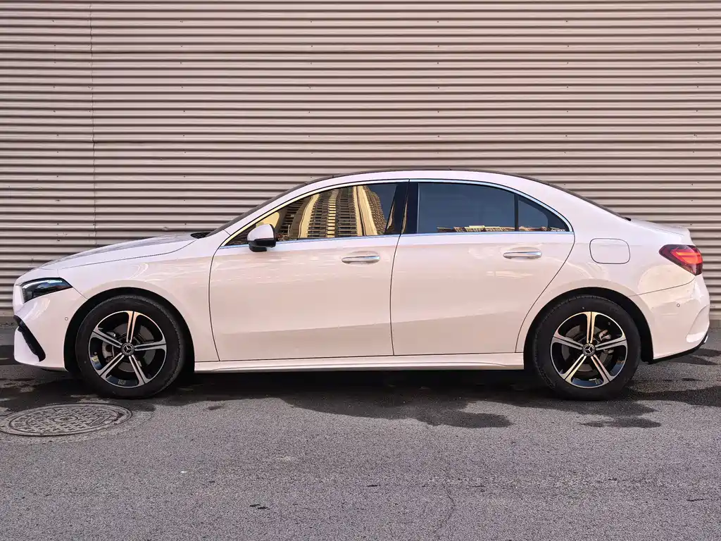 Mercedes-Benz A-Class — миниатюра 3