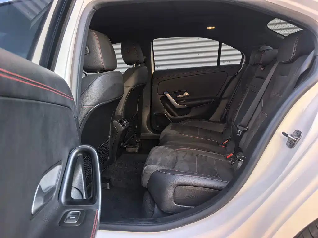 Mercedes-Benz A-Class — миниатюра 5