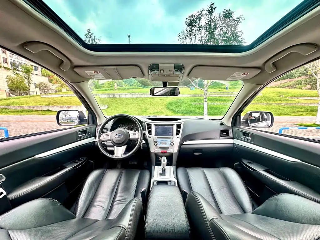 Subaru Legacy 2.0i Luxury Edition, фото 32