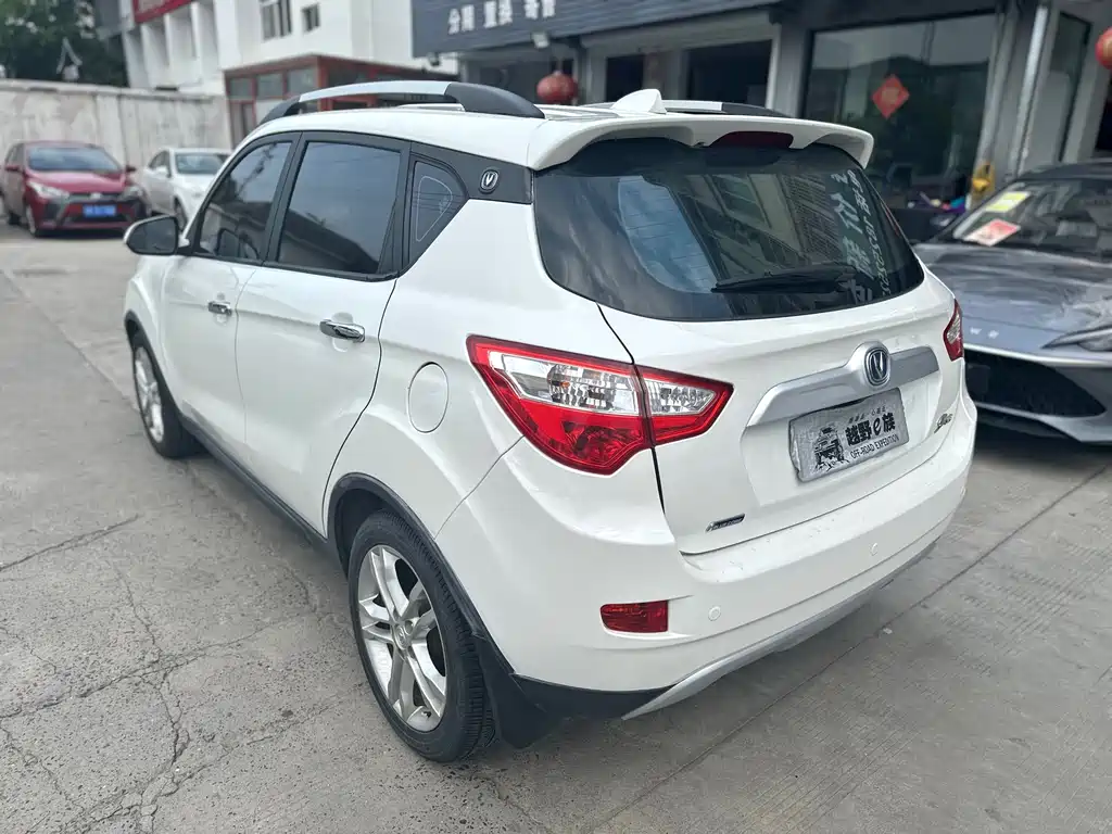 Changan CS35 2015 1.6L MT Comfort IV