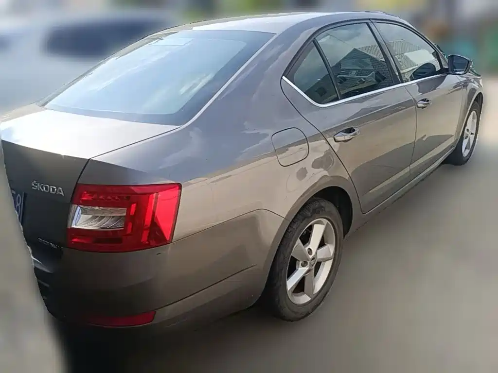 Skoda Octavia — миниатюра 10