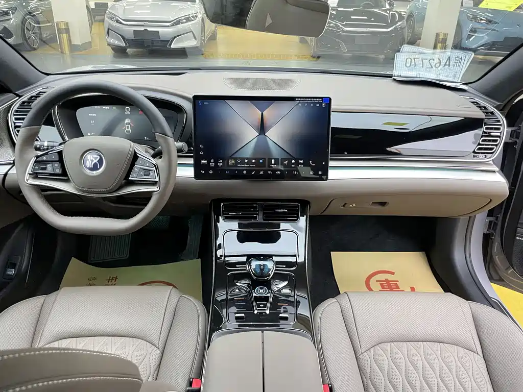 BYD Han 2025 DM-i Smart Drive 125KM