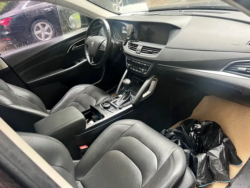 Borgward BX7 — миниатюра 4