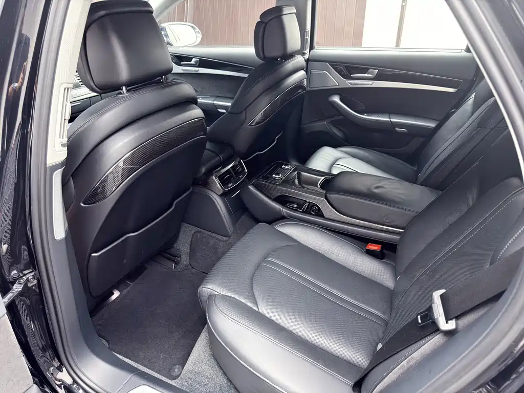 Audi S8 — миниатюра 8
