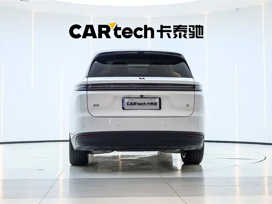 Li Auto i8 2025 Standard