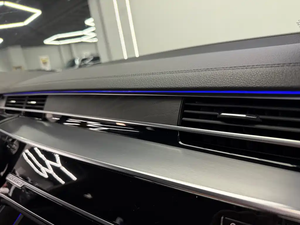 Audi A8 — миниатюра 12