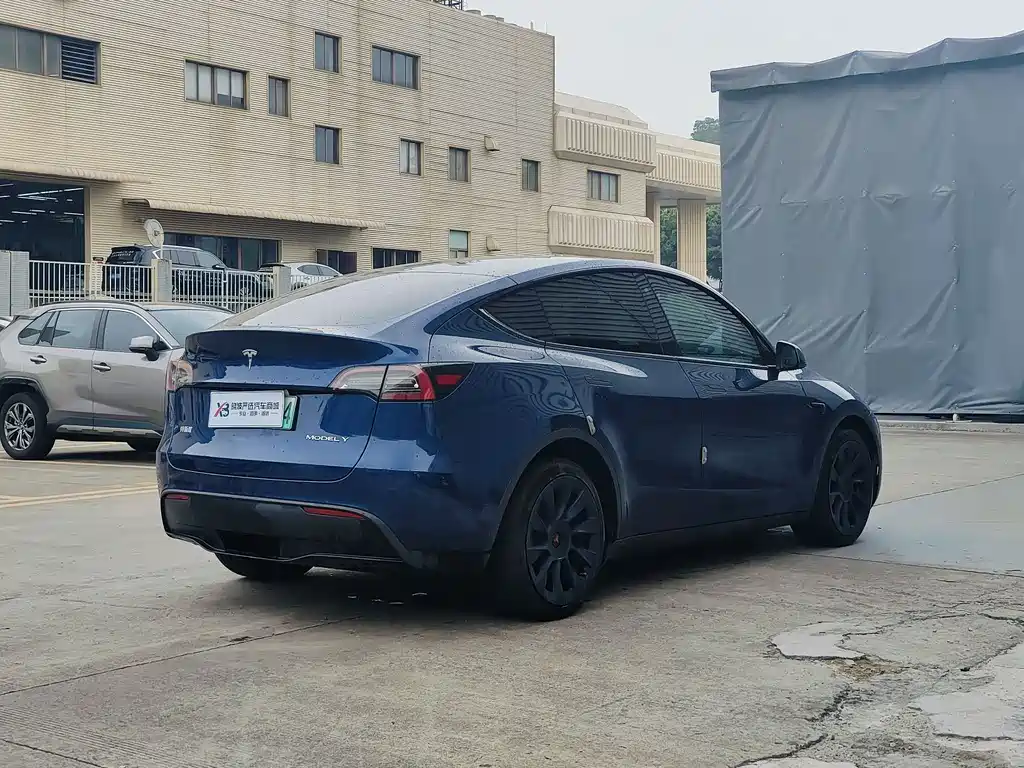 Tesla Model Y 2021 3D7