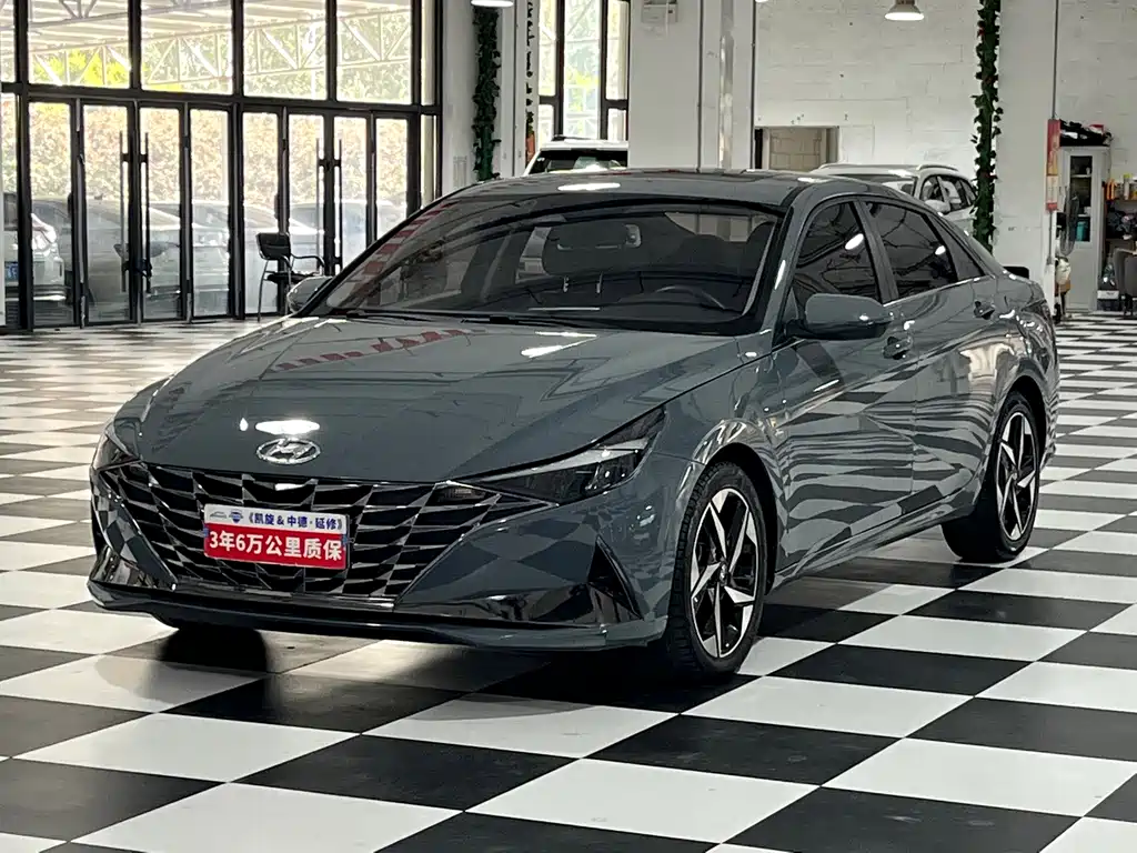 Hyundai Elantra
