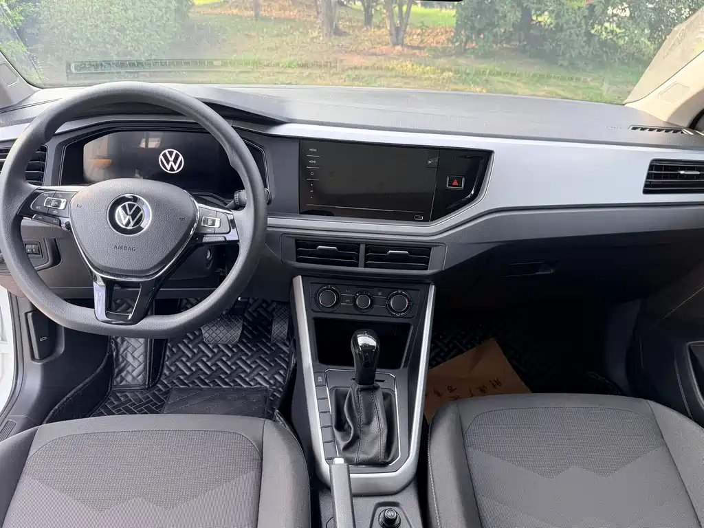 Volkswagen Polo — миниатюра 5