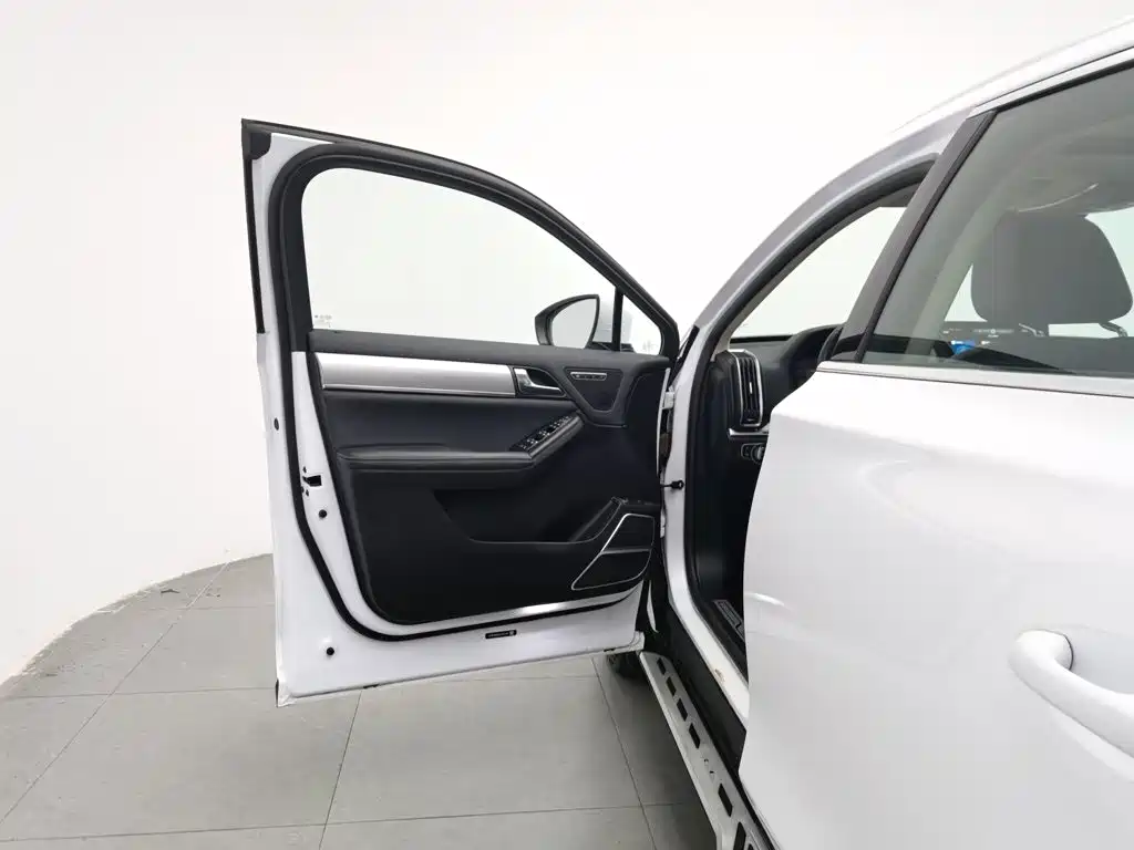 BYD Tang — миниатюра 8
