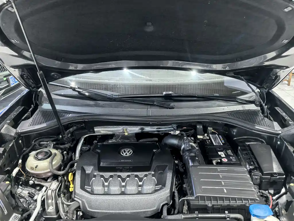 Volkswagen Tayron 2019 330TSI Luxury VI
