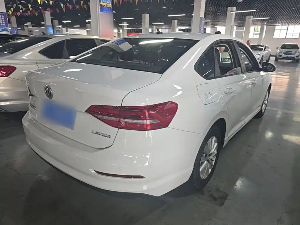 Volkswagen Lavida — миниатюра 7