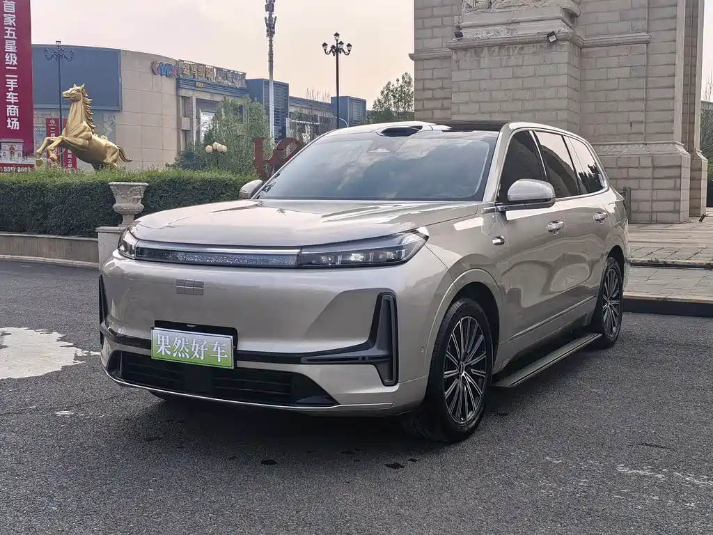 Geely Galaxy M9