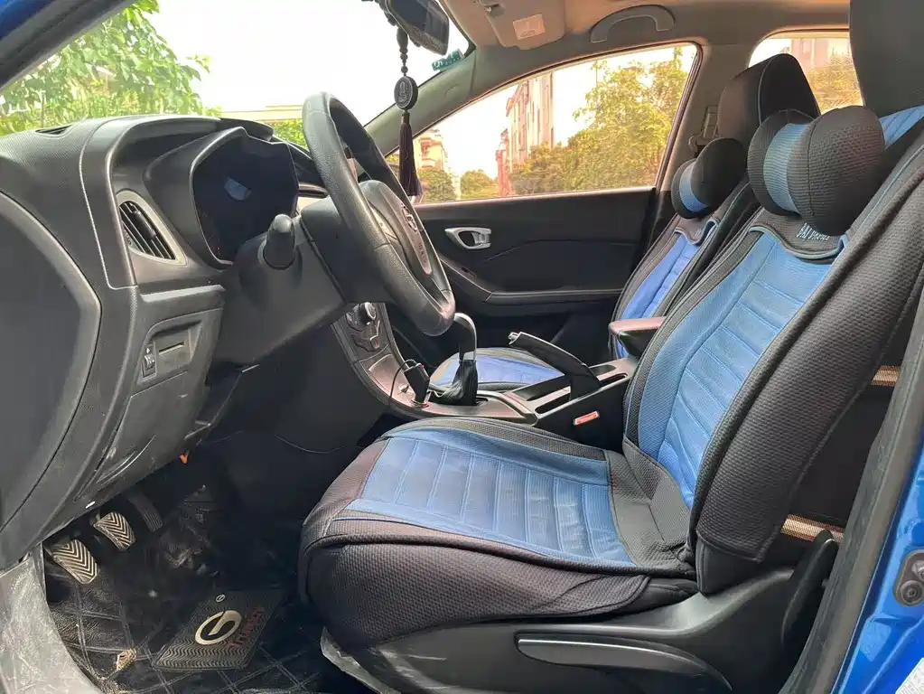 GAC GA3 2013 1.6L MT Luxury