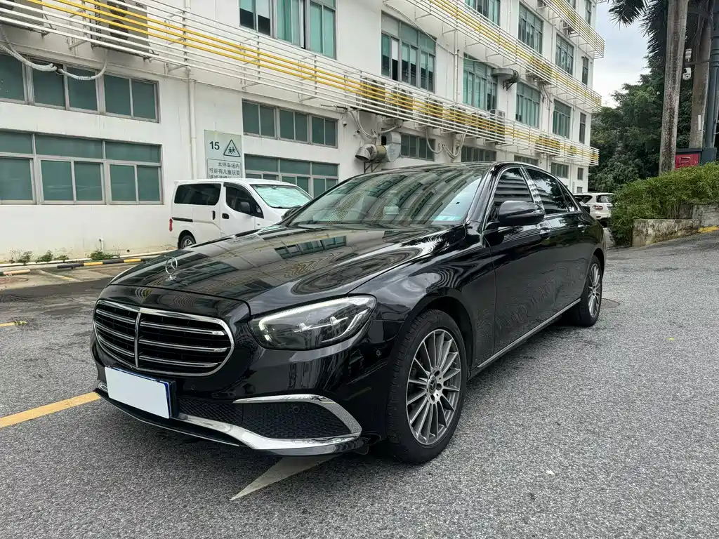 Mercedes-Benz E-Class 2021
