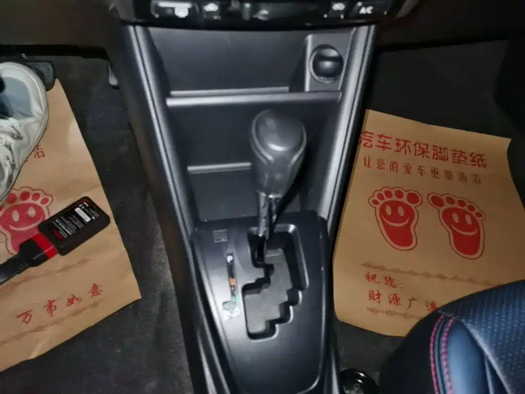 Toyota Yaris L — миниатюра 14