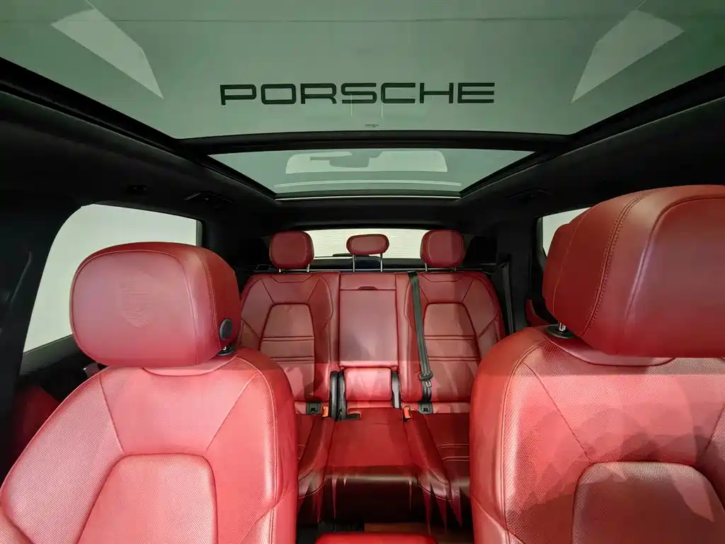 Porsche Cayenne — миниатюра 14
