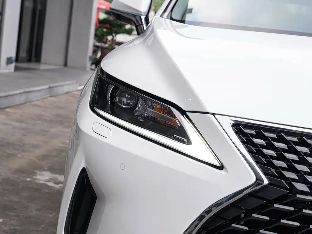 Lexus RX — миниатюра 6