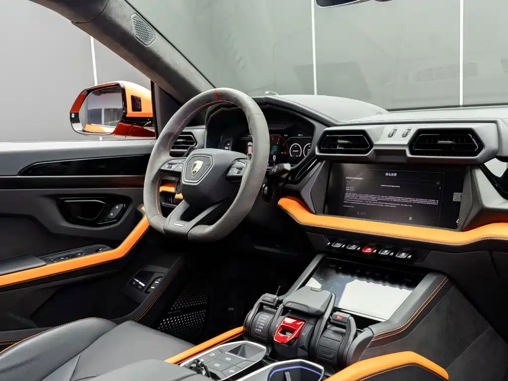 Lamborghini Urus SE — миниатюра 19