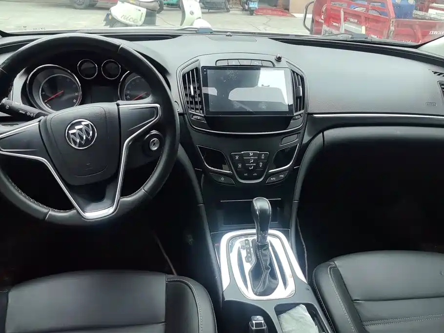Buick Regal — миниатюра 12