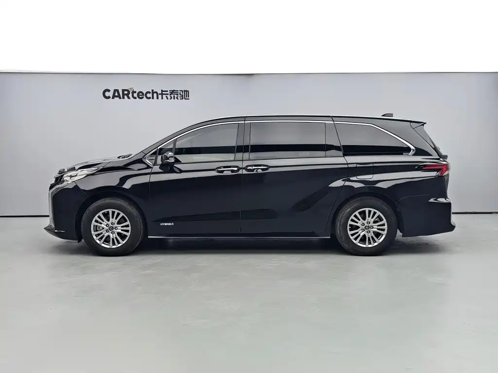 Toyota Sienna 2023 2.5L Comfort