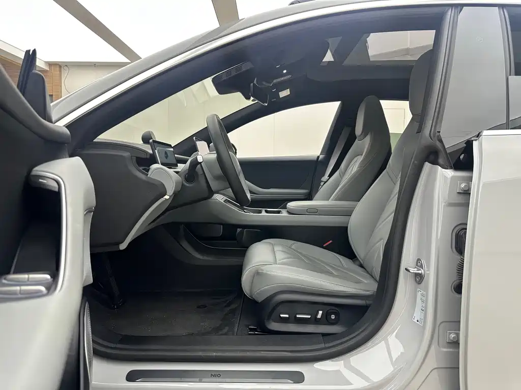NIO ET5T 2025 75kWh Touring
