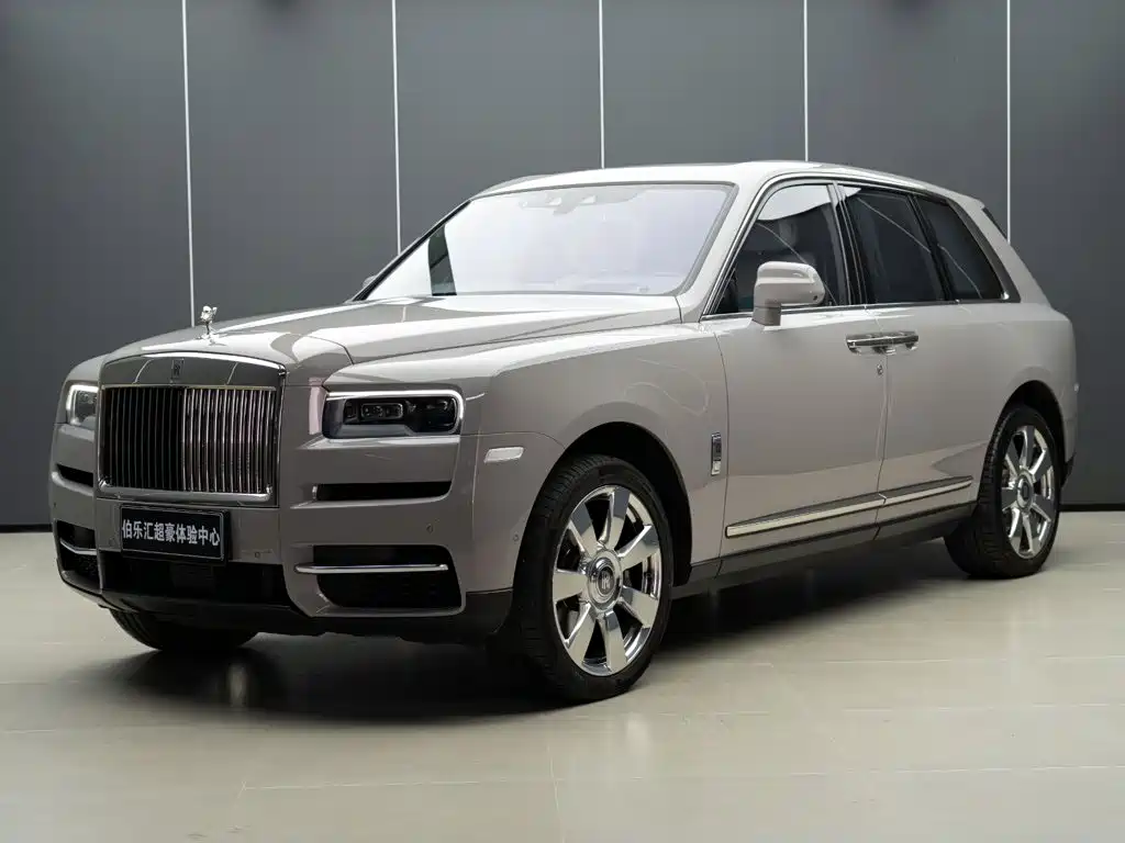 Rolls-Royce Cullinan 2018 мест