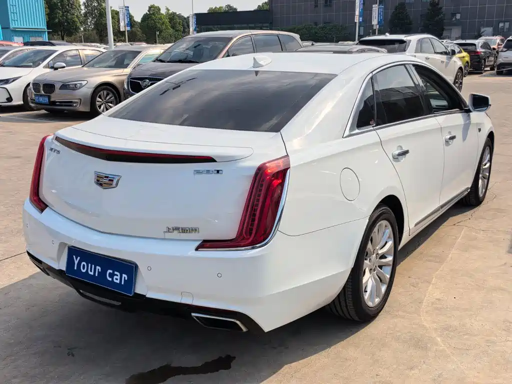 Cadillac XTS — миниатюра 6