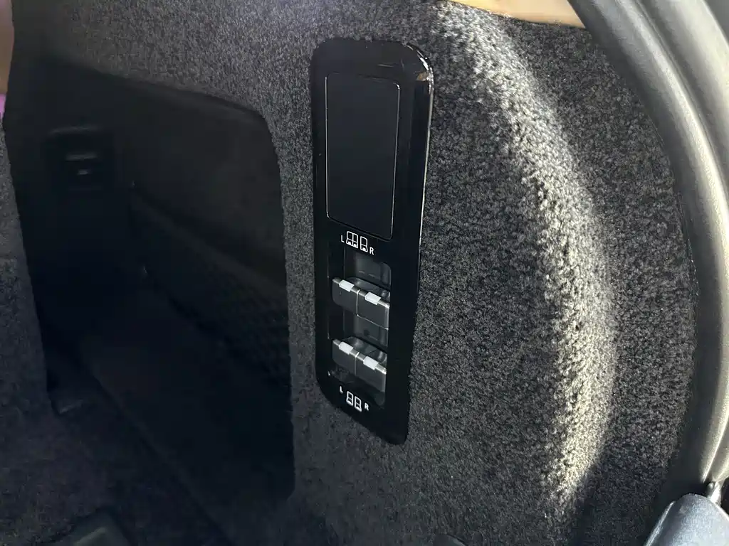 Land Rover Range Rover — миниатюра 20