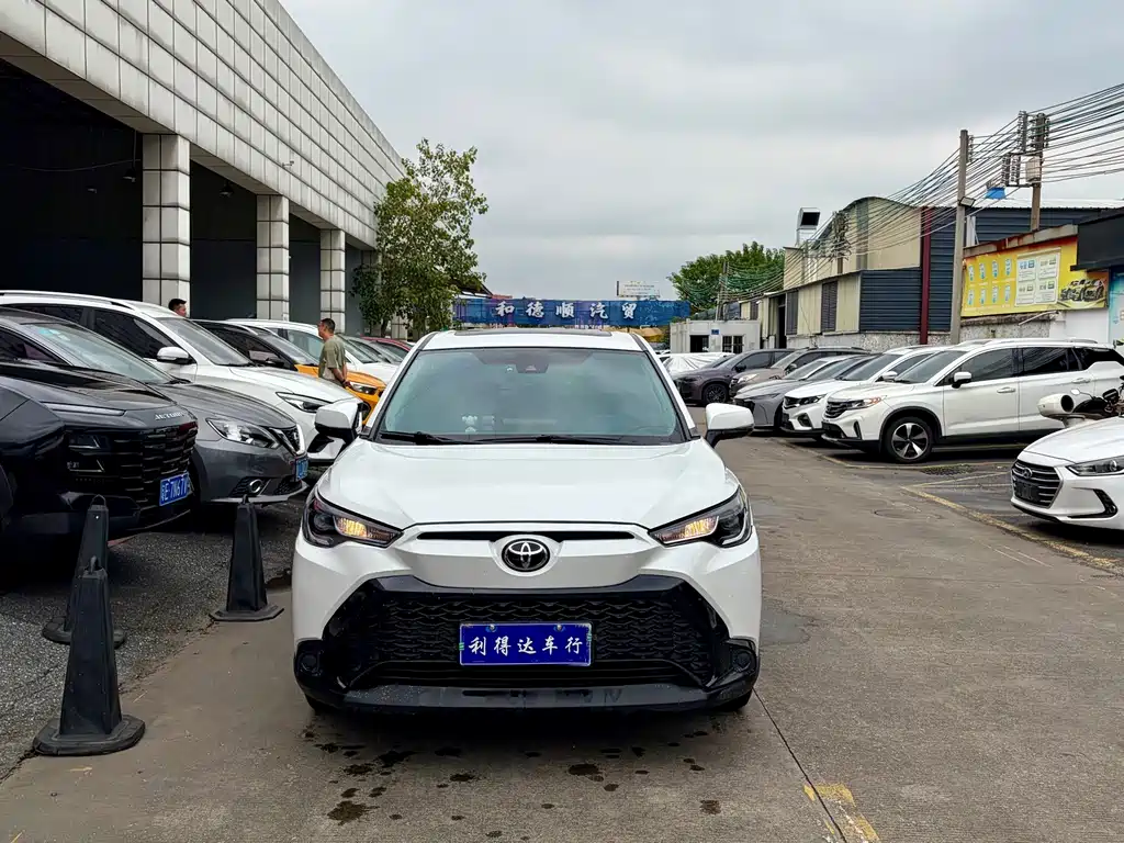 Toyota Frontlander — миниатюра 2