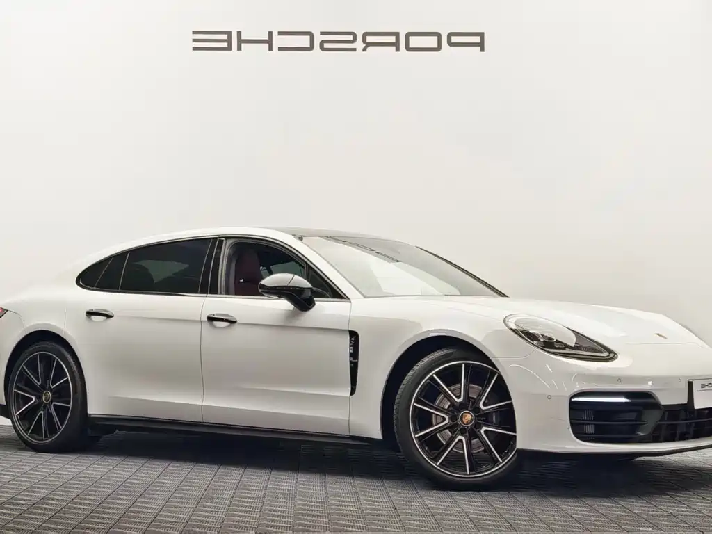 Porsche Panamera 2022
