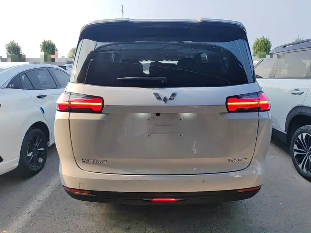 Wuling Звездный свет 730 Новая энергия — миниатюра 6