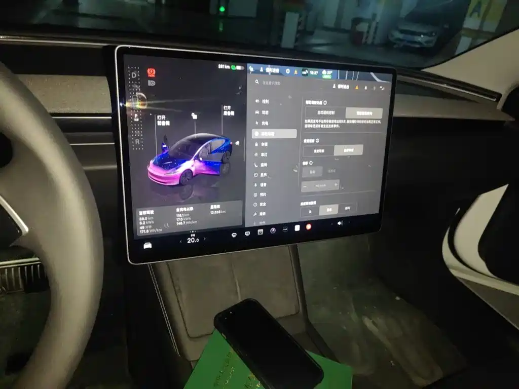 Tesla Model 3 — миниатюра 14