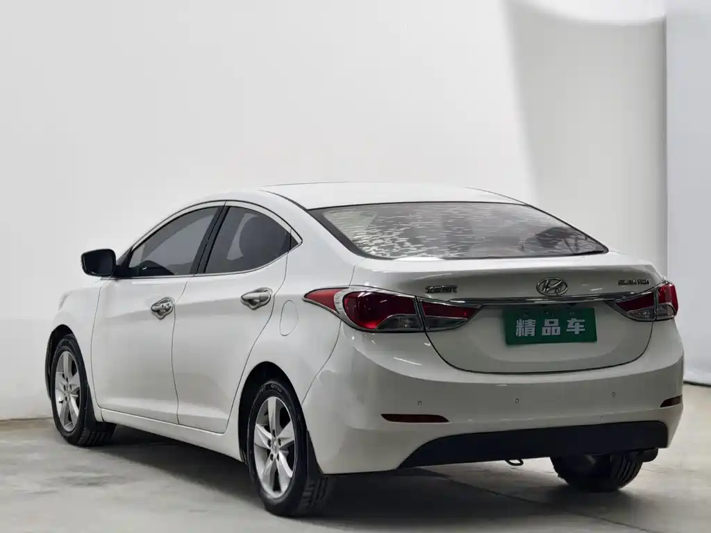 Hyundai Elantra Langdong — миниатюра 6
