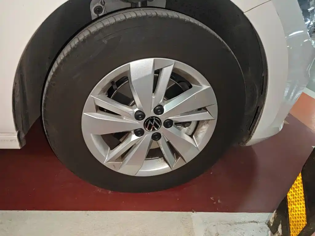 Volkswagen Polo — миниатюра 24