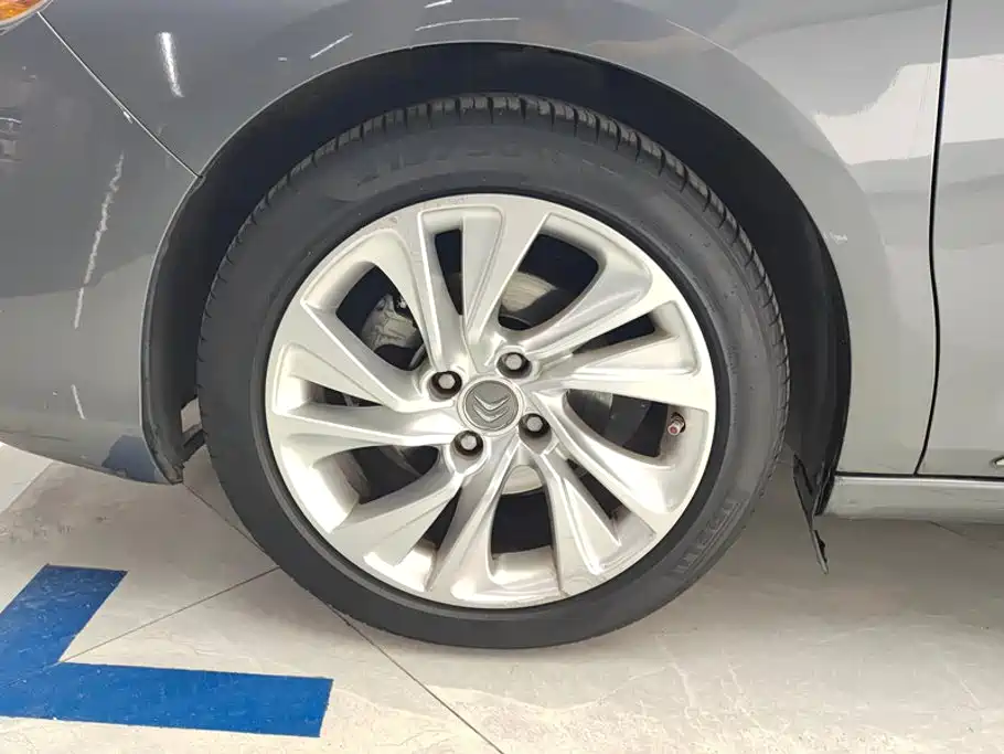 Citroen C4L — миниатюра 6