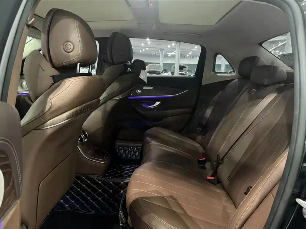 Mercedes-Benz E-Class — миниатюра 14