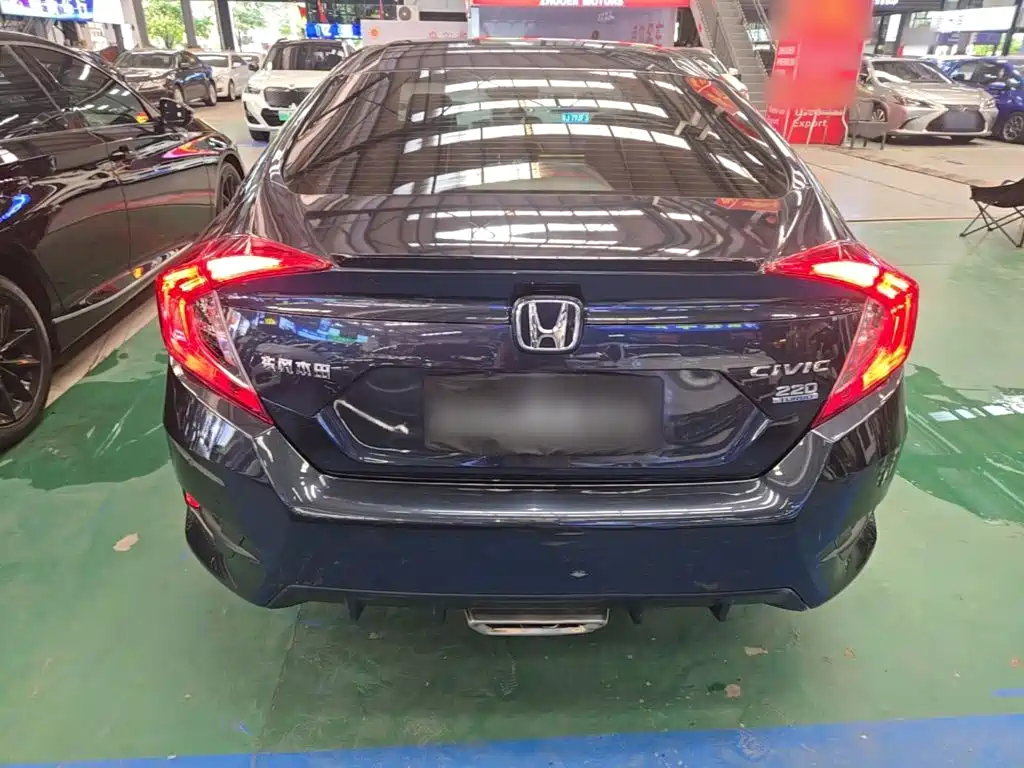 Honda Civic — миниатюра 6