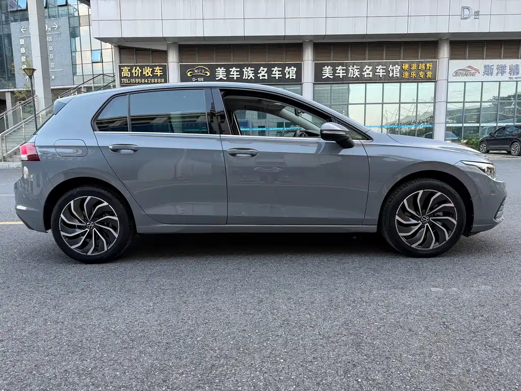 Volkswagen Golf — миниатюра 4