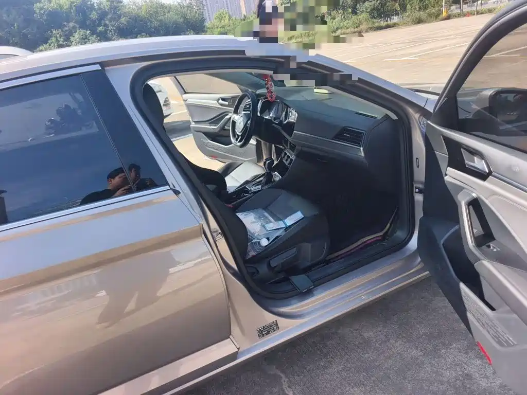 Volkswagen Sagitar — миниатюра 18