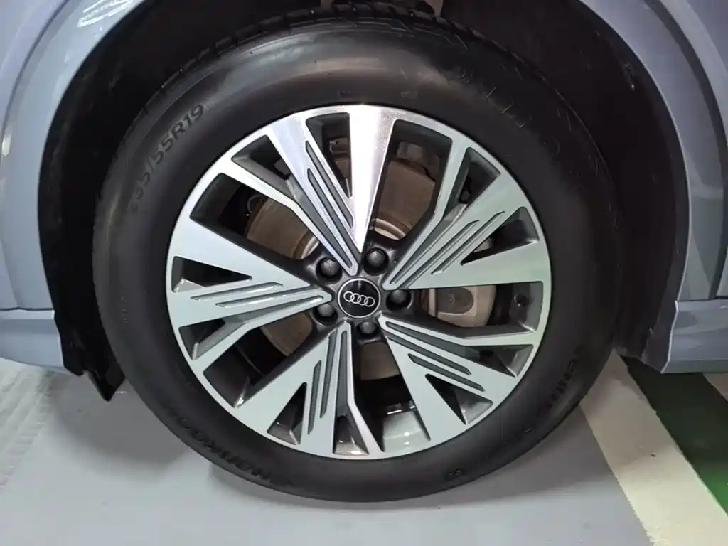 Audi Q4 e-tron — миниатюра 23